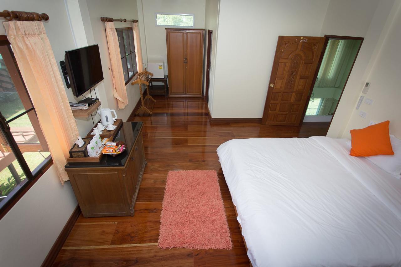 Thararin Villa Ban Doem Bang Номер фото