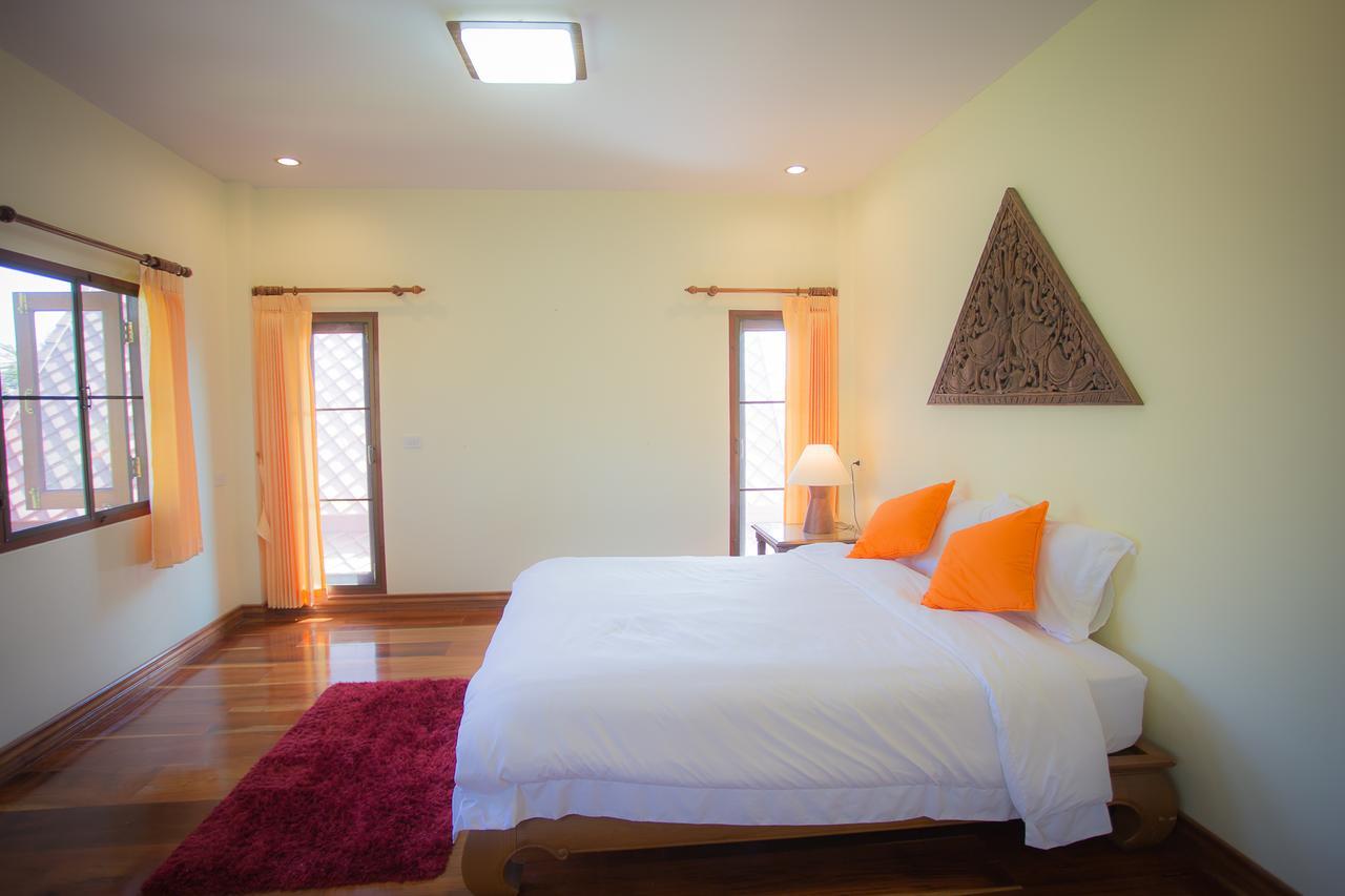 Thararin Villa Ban Doem Bang Номер фото