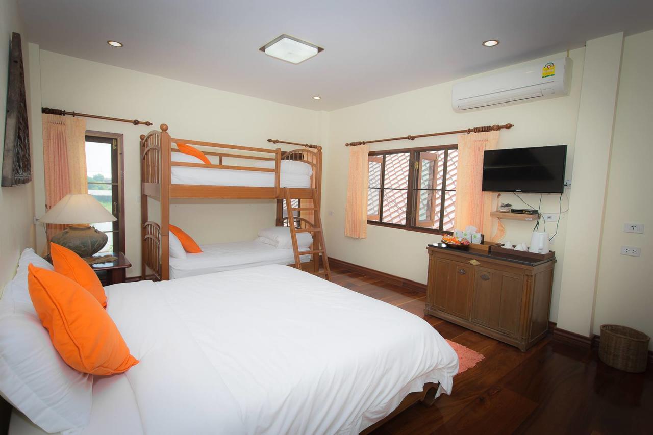Thararin Villa Ban Doem Bang Номер фото