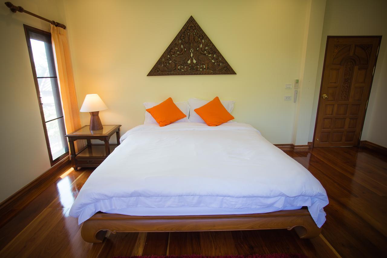 Thararin Villa Ban Doem Bang Номер фото